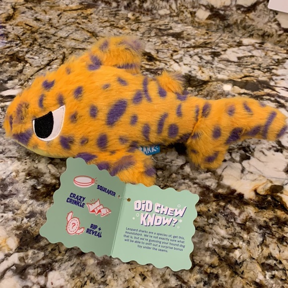 NWT Bark Box Leopold Leopard Shark dog toy - Picture 3 of 10